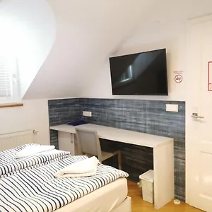 Albergue H2o, Liubliana