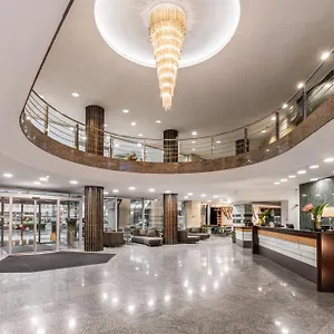 4* Hotel Eurostars Uhotel