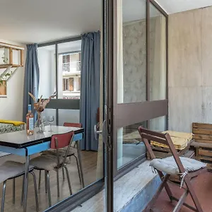 las-flores-joli-studio-avec-balcon.fr-provencehotel.com/